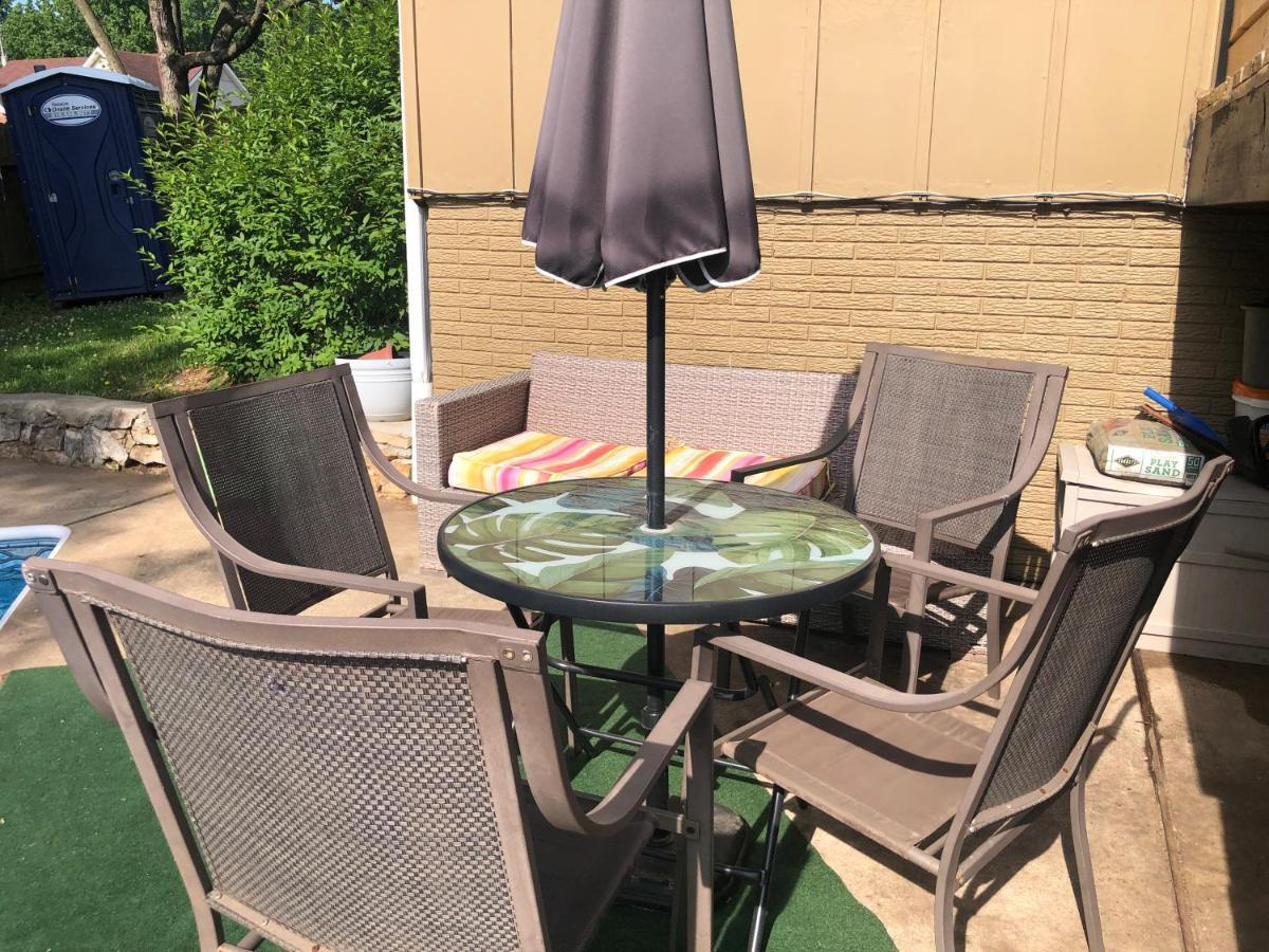Becky & Marvels 420 Stay - Private Room Kansas City Bagian luar foto